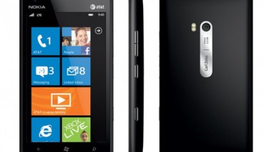 Nokia Lumia 900 at&t, specifiche tecniche e immagini ufficiali