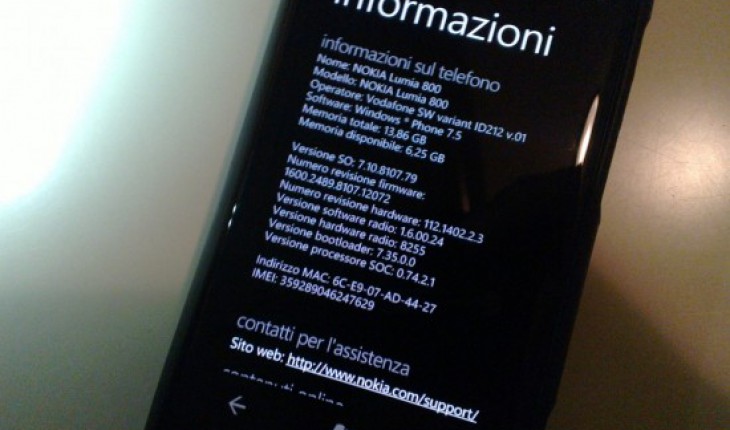 Nokia Lumia 800, update 8107.12072 disponibile per i brand Vodafone