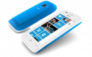 Nokia Lumia 710 Cyan
