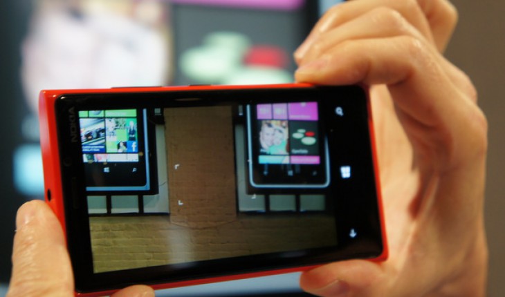 Ecco come scatta il Nokia Lumia 920 con l’ausilio del doppio flash LED