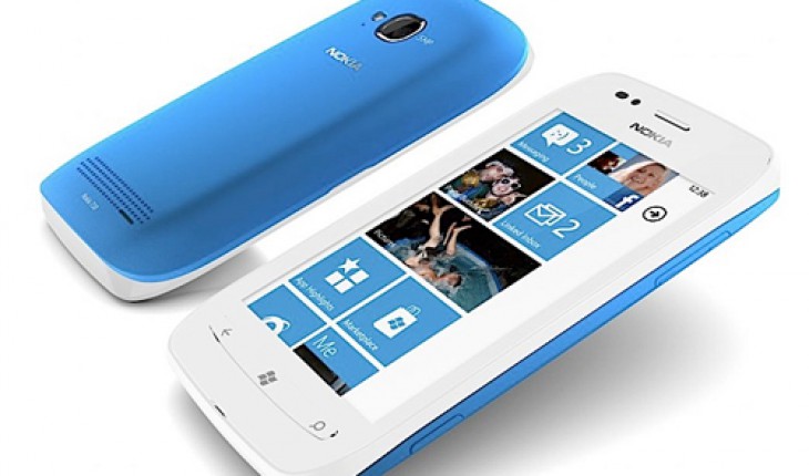 Nokia Lumia 710, specifiche tecniche e immagini ufficiali
