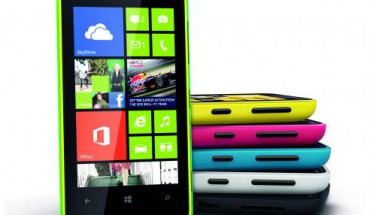 Nokia Lumia 620, specifiche tecniche, foto e video ufficiali