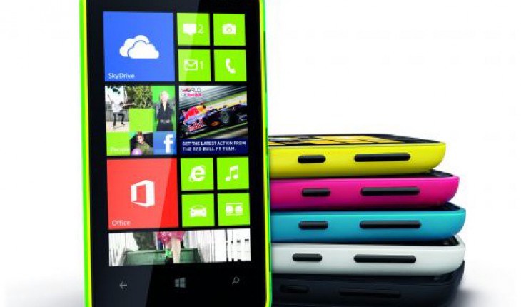 Nokia Lumia 620, specifiche tecniche, foto e video ufficiali