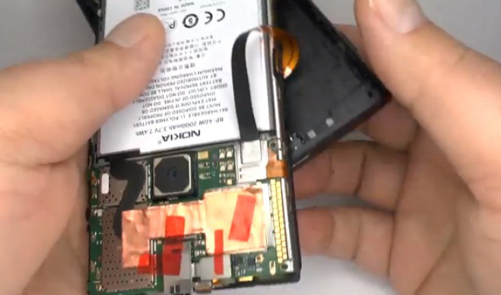 Nokia Lumia 920 disassemblato