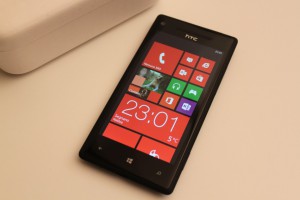 HTC 8X