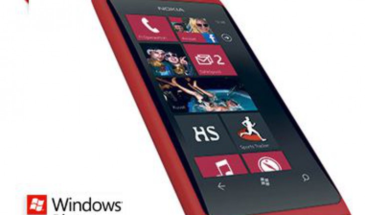 Nokia Lumia 800 RED