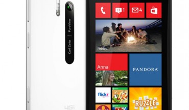 Nokia Lumia 928, specifiche tecniche, foto e video ufficiali