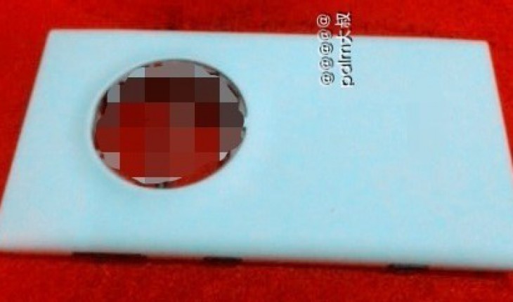 Nuova immagine leaked del Nokia EOS, ora con scocca nella colorazione bianca