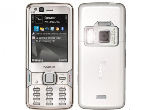 Nokia N82