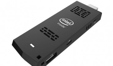 Intel Compute Stick, il mini PC con Windows OS grande come una pennetta USB in vendita da marzo