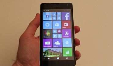 Microsoft Lumia 535, caratteristiche e impressioni nella nostra video recensione