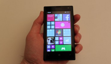 Microsoft Lumia 435, caratteristiche e impressioni nella nostra video recensione