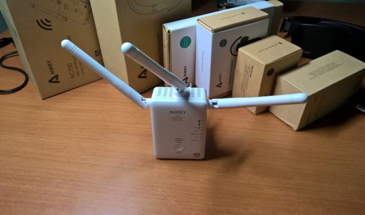 Recensione di Aukey Ripetitore Wi-Fi Dual Band (750 Mbps 802.11ac) con 3 antenne