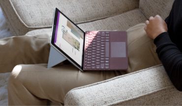 Offerta Amazon: Surface Go 4/64 GB a soli 389 Euro (spedizione gratis)