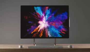 Il nuovo Surface Studio 2 è stato svelato, assieme alle cuffie Surface con supporto a Cortana