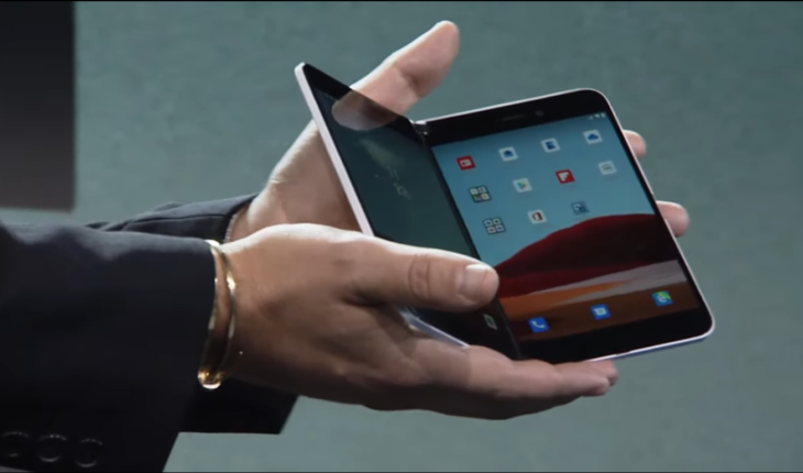 Surface Duo: caratteristiche, immagini e video del primo dispositivo Android di Microsoft